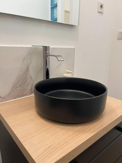 Le Castelet - Paisible T2 Proche Metro Apartment